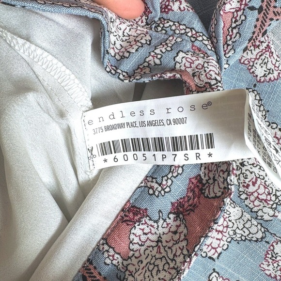 Endless Rose Women's Blue Pink High Waist Pleated Festival Shorts Size Small NWT - Picture 5 of 9